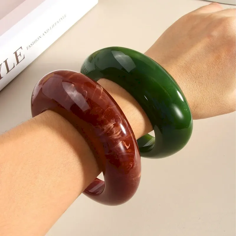 Wholesale Irregular Exaggerated Geometric Resin Bracelet