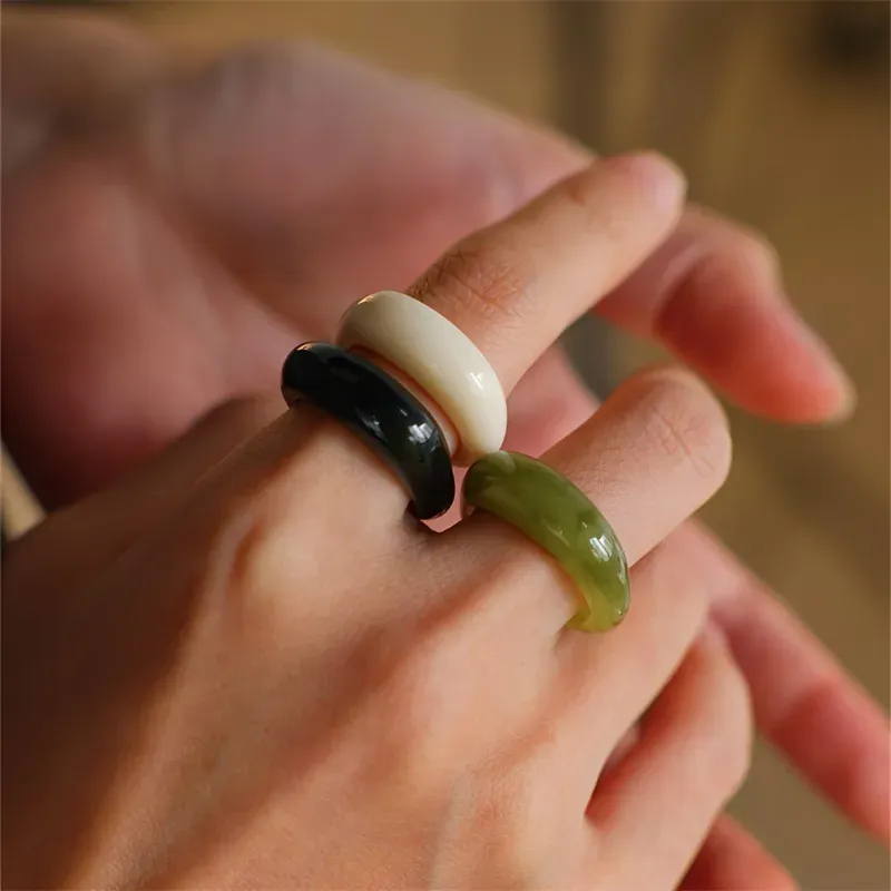 Wholesale Women Fashion Retro Simple Acrylic Resin Ring