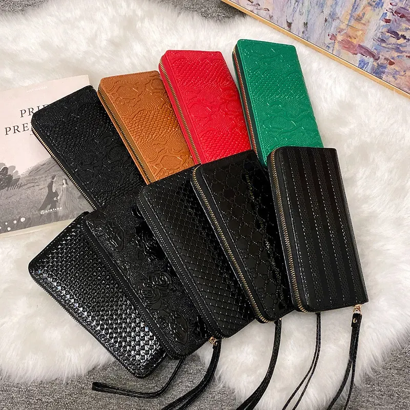 Women Fashion Vintage Embossed Long Coin Purse
