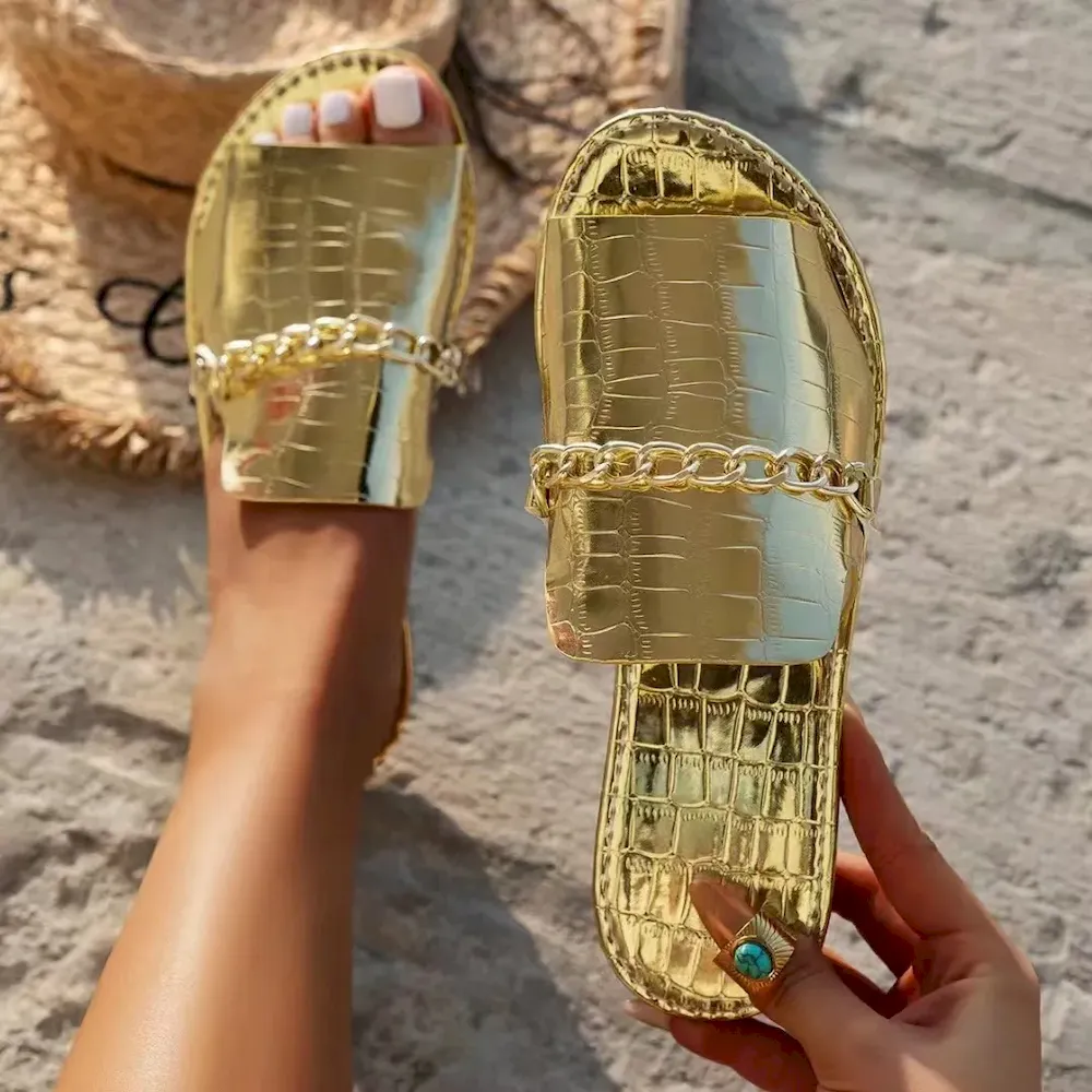 Summer Women Casual Plus Size Metal Chain Round Toe Flat Slippers
