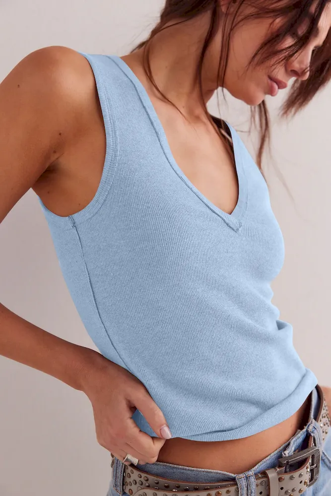Women Fashion Simple Solid Color V-Neck Knit Sleeveless Tank Top - Image 4