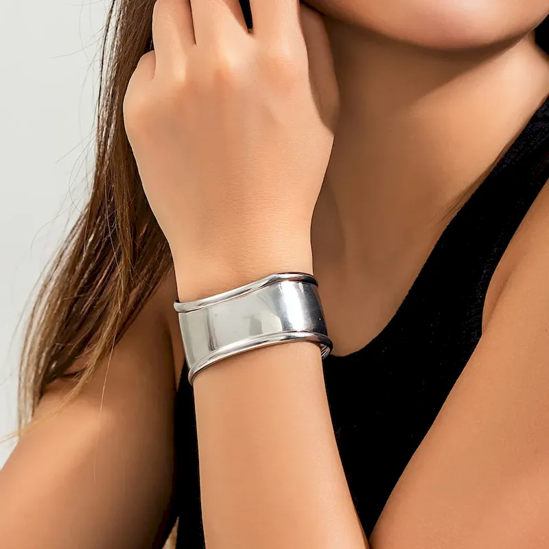 Wholesale Women Fashion Simple Irregular Geometric V-Shaped Bracelet